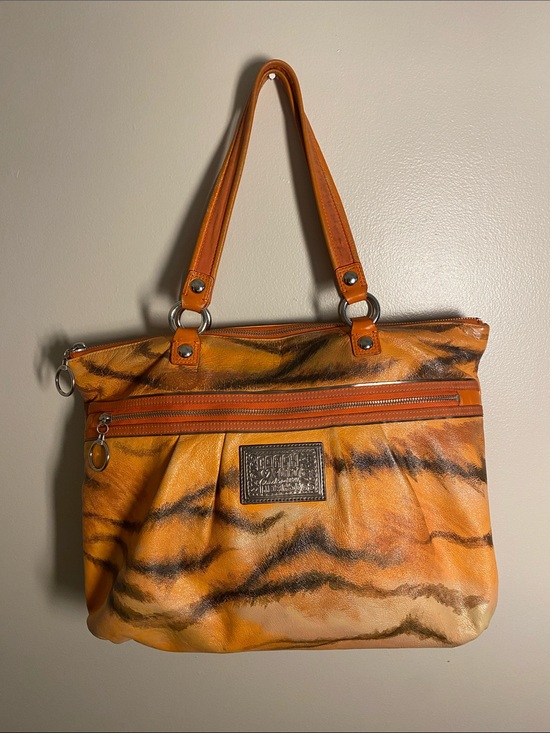Hand Crafted Handbags - Hand Painted ‘Tiger Fur’ Full Leather Designer Bag Orange and Black